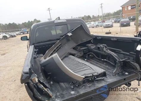 2023 Toyota Tacoma Sr5 V6 z USA, uszkodzony, nr VIN 3TMCZ5AN8PM654097